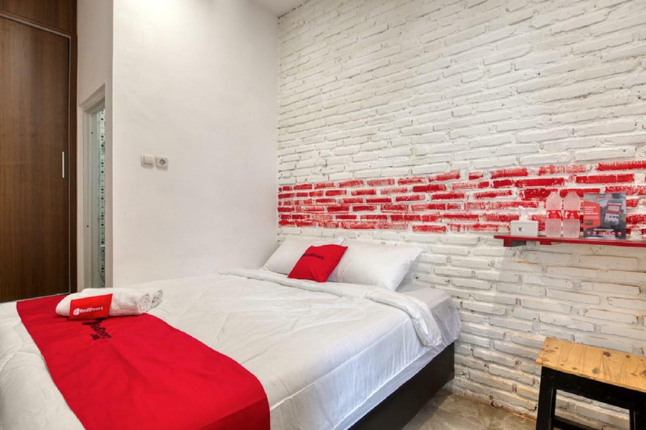Reddoorz Syariah @ Jl. Cengger Ayam Dalam Hotel Malang Exterior foto